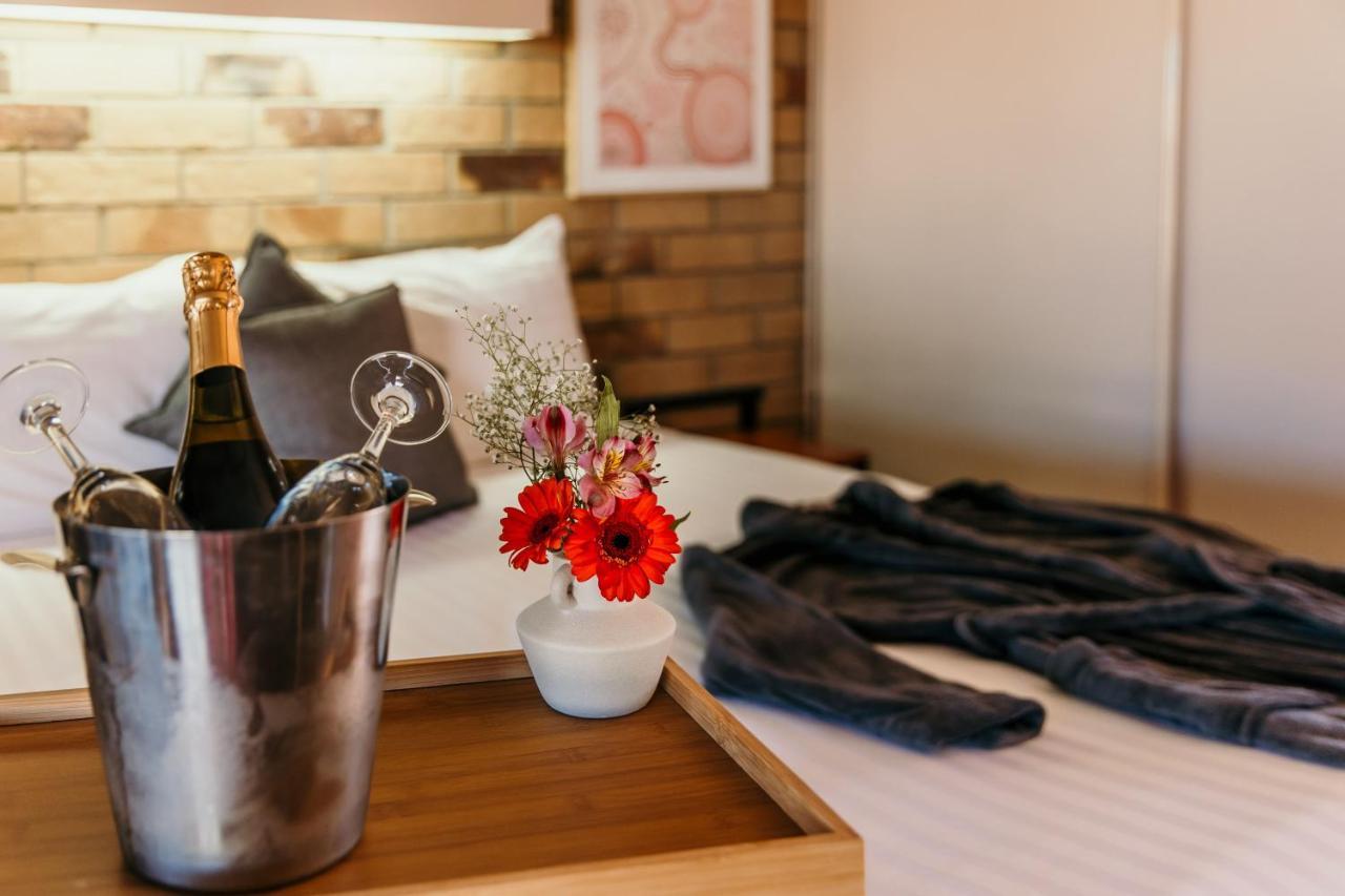 Abacus Motel Mount Isa Dış mekan fotoğraf