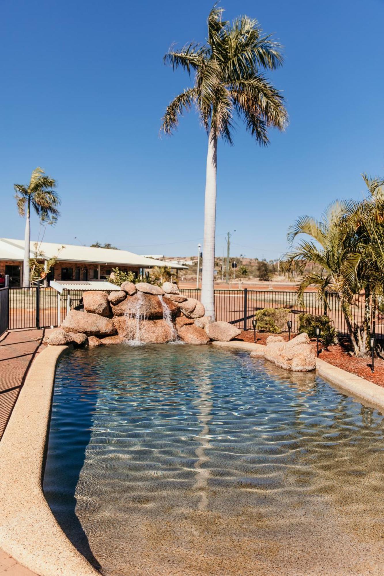 Abacus Motel Mount Isa Dış mekan fotoğraf