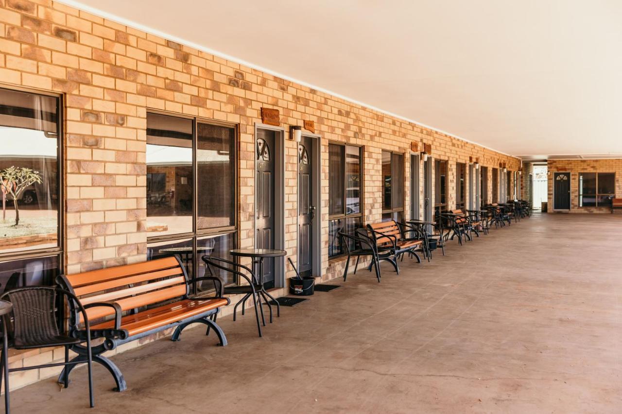 Abacus Motel Mount Isa Dış mekan fotoğraf